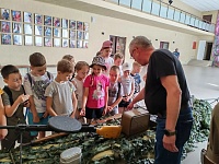   Выставка-инсталляция «За Родину»